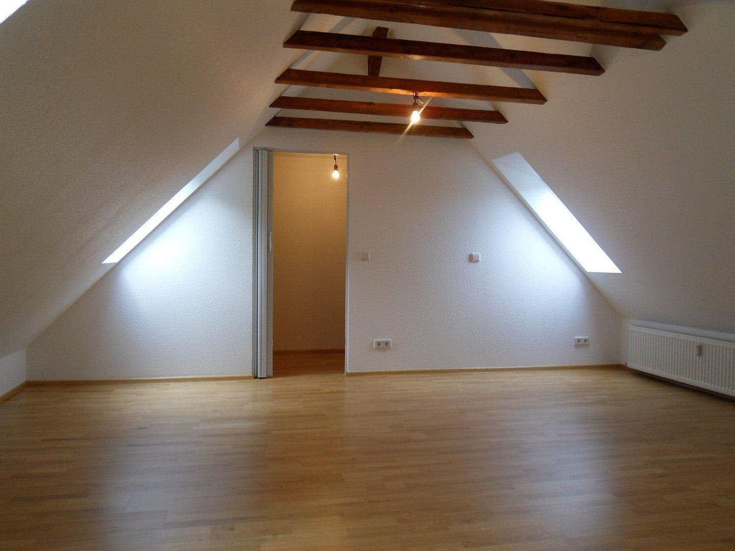 Prenájom bytu 2-izbový 80 m², Dortmund, Severné Porýnie - Westfálsko Prenájom bytu 2-izbový 80 m², Dortmund, Severné Porýnie - Westfálsko