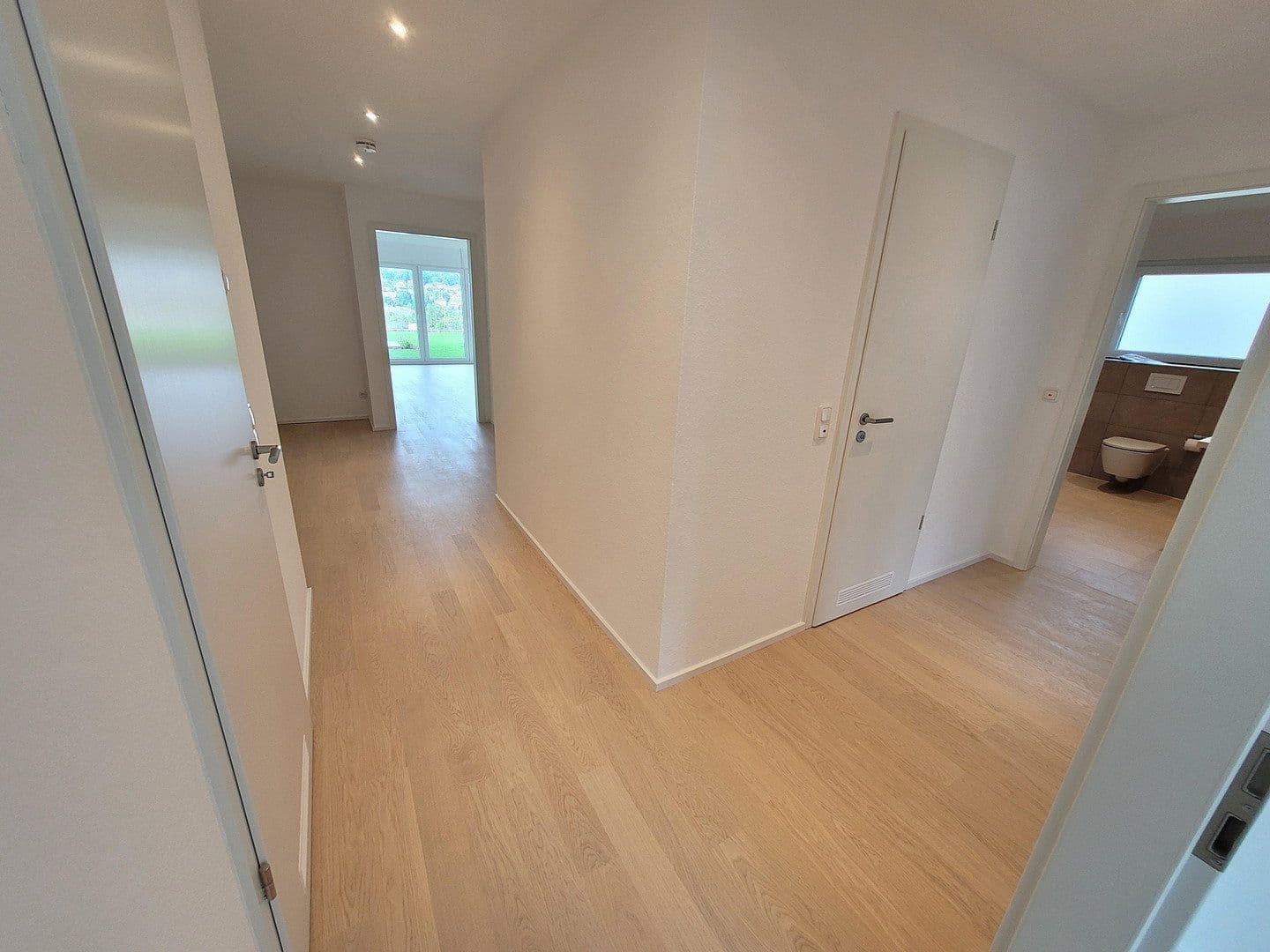 Predaj bytu 4-izbový 117 m², Niedernhausen, Hesensko Predaj bytu 4-izbový 117 m², Niedernhausen, Hesensko