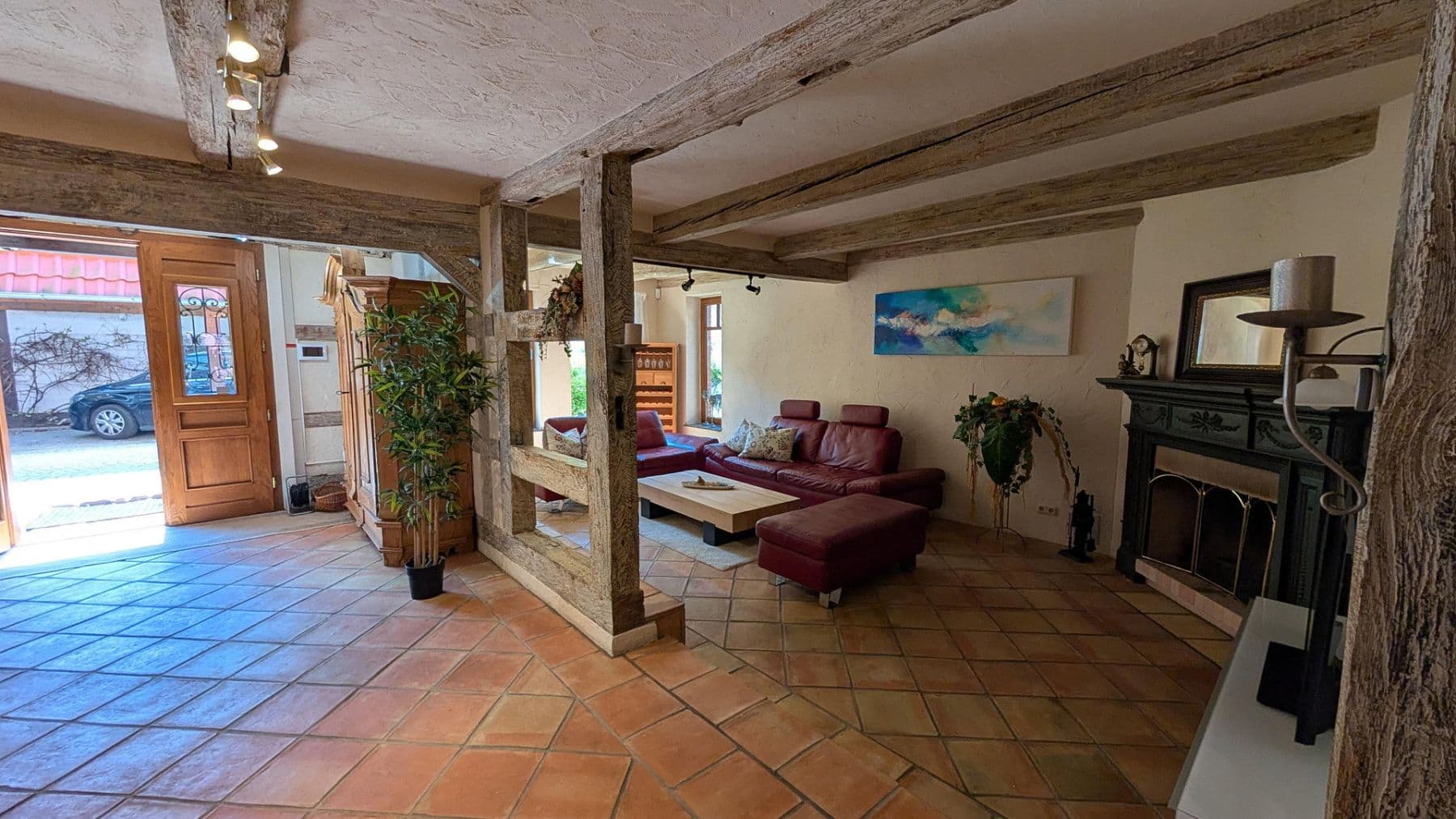 Predaj domu 694 m², pozemek 3.663 m², Hohenhameln, Dolné Sasko Predaj domu 694 m², pozemek 3.663 m², Hohenhameln, Dolné Sasko