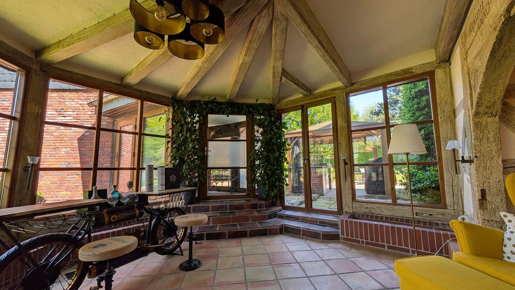 Predaj domu 694 m², pozemek 3.663 m², Hohenhameln, Dolné Sasko Predaj domu 694 m², pozemek 3.663 m², Hohenhameln, Dolné Sasko