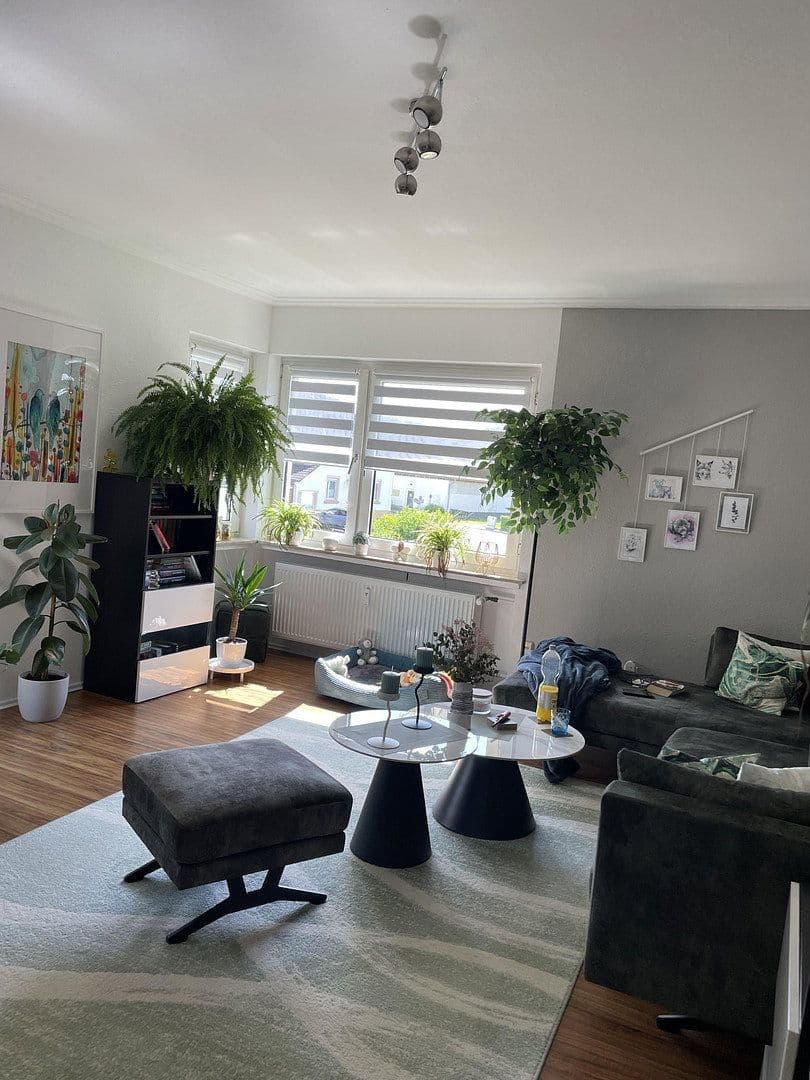 Prenájom bytu 4-izbový 90 m², Schieder-Schwalenberg, Severné Porýnie - Westfálsko Prenájom bytu 4-izbový 90 m², Schieder-Schwalenberg, Severné Porýnie - Westfálsko