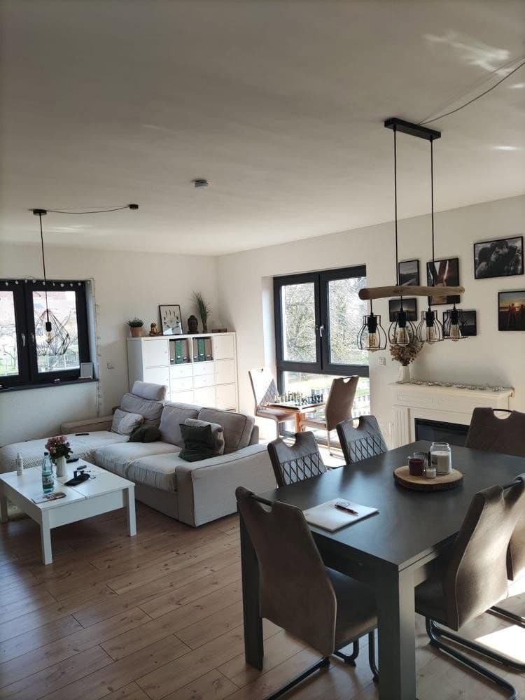 Prenájom bytu 2-izbový 93 m², Gießen, Hesensko Prenájom bytu 2-izbový 93 m², Gießen, Hesensko