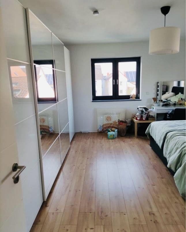Prenájom bytu 2-izbový 93 m², Gießen, Hesensko Prenájom bytu 2-izbový 93 m², Gießen, Hesensko