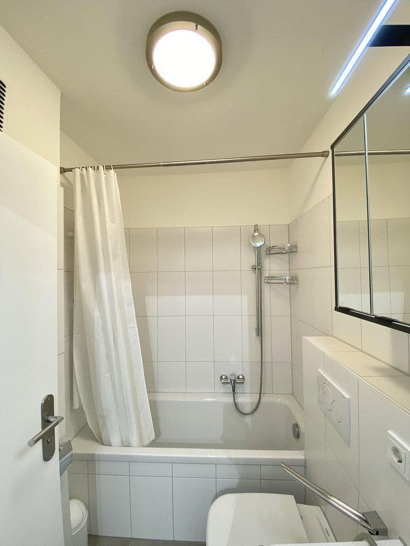 Prenájom bytu 1-izbový 70 m², Nietzschestr, München, Bavorsko Prenájom bytu 1-izbový 70 m², Nietzschestr, München, Bavorsko