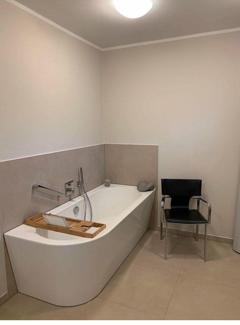 Predaj domu 226 m², pozemek 2.500 m², Siedlungsstraße 2, Handewitt, Šlezvicko-Holštajnsko Predaj domu 226 m², pozemek 2.500 m², Siedlungsstraße 2, Handewitt, Šlezvicko-Holštajnsko