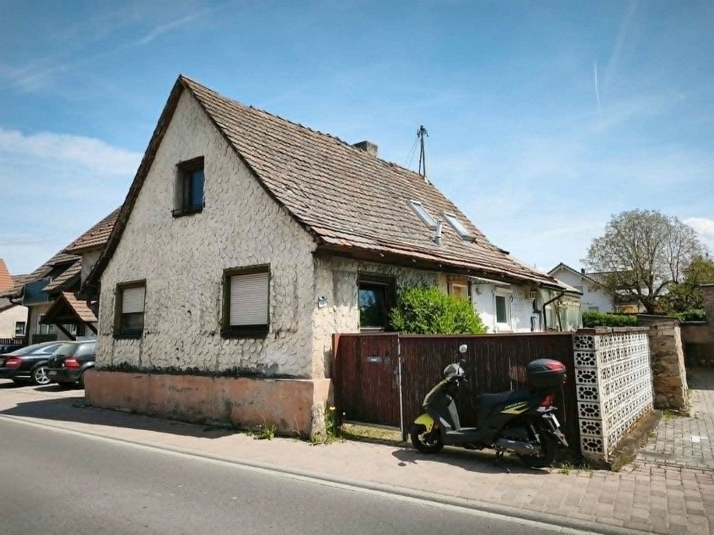Predaj domu 120 m², pozemek 440 m², Rheinstrasse 26, Hartheim am Rhein, Bádensko-Wurttembersko Predaj domu 120 m², pozemek 440 m², Rheinstrasse 26, Hartheim am Rhein, Bádensko-Wurttembersko