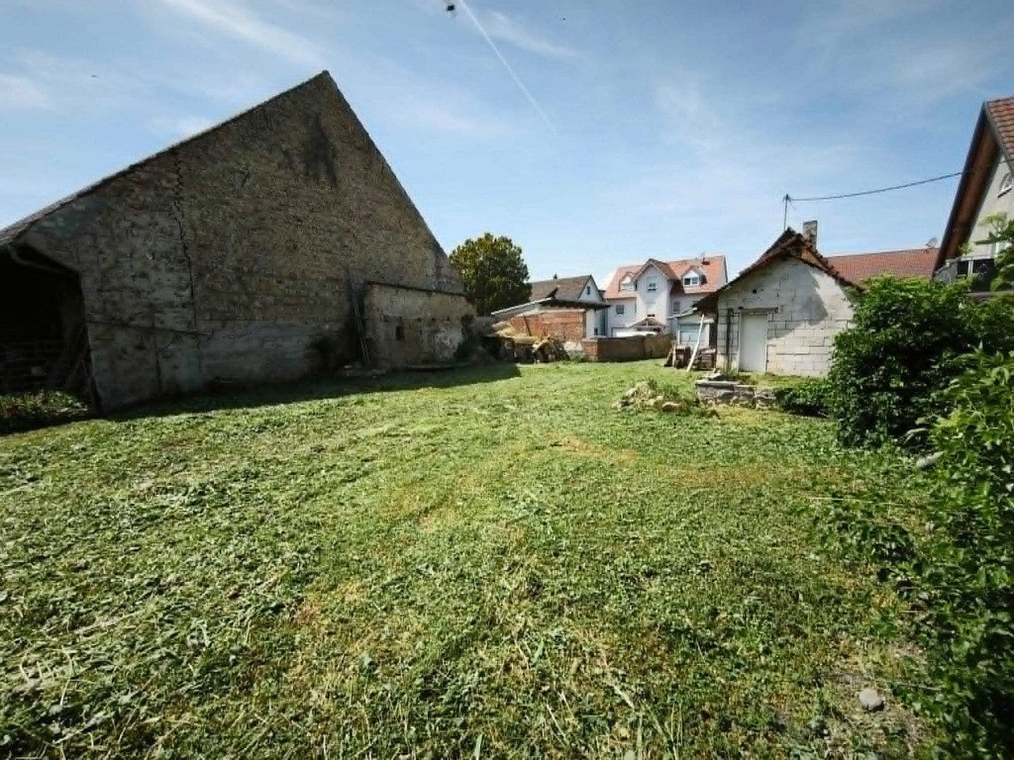 Predaj domu 120 m², pozemek 440 m², Rheinstrasse 26, Hartheim am Rhein, Bádensko-Wurttembersko Predaj domu 120 m², pozemek 440 m², Rheinstrasse 26, Hartheim am Rhein, Bádensko-Wurttembersko