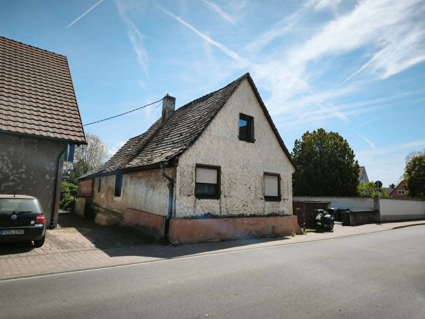 Predaj domu 120 m², pozemek 440 m², Rheinstrasse 26, Hartheim am Rhein, Bádensko-Wurttembersko Predaj domu 120 m², pozemek 440 m², Rheinstrasse 26, Hartheim am Rhein, Bádensko-Wurttembersko
