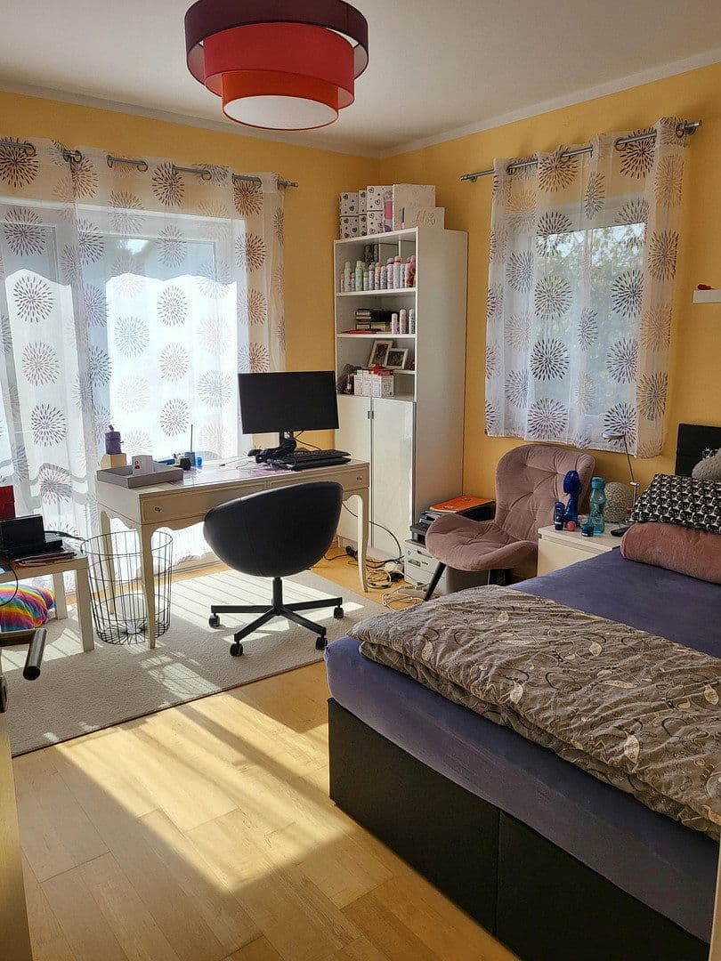 Prenájom domu 145 m², pozemek 289 m², Pfaffenhofen, Bavorsko Prenájom domu 145 m², pozemek 289 m², Pfaffenhofen, Bavorsko