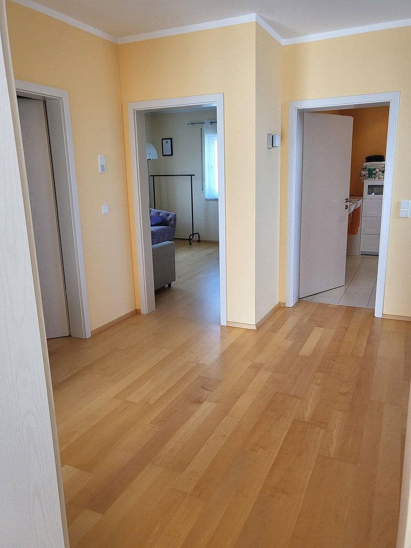 Prenájom domu 145 m², pozemek 289 m², Pfaffenhofen, Bavorsko Prenájom domu 145 m², pozemek 289 m², Pfaffenhofen, Bavorsko