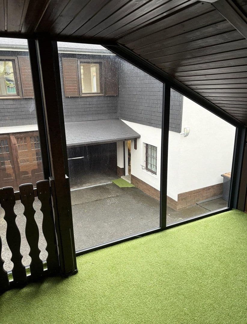 Predaj domu 282 m², pozemek 584 m², Edith-Stein-Straße 34, Wuppertal, Severné Porýnie - Westfálsko Predaj domu 282 m², pozemek 584 m², Edith-Stein-Straße 34, Wuppertal, Severné Porýnie - Westfálsko