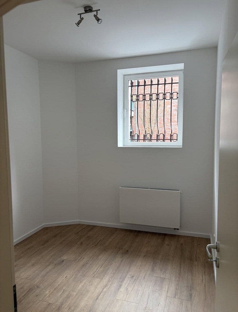 Predaj domu 282 m², pozemek 584 m², Edith-Stein-Straße 34, Wuppertal, Severné Porýnie - Westfálsko Predaj domu 282 m², pozemek 584 m², Edith-Stein-Straße 34, Wuppertal, Severné Porýnie - Westfálsko