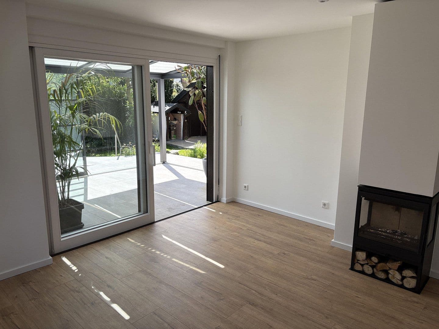 Predaj domu 282 m², pozemek 584 m², Edith-Stein-Straße 34, Wuppertal, Severné Porýnie - Westfálsko Predaj domu 282 m², pozemek 584 m², Edith-Stein-Straße 34, Wuppertal, Severné Porýnie - Westfálsko