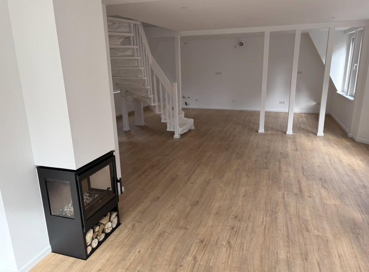 Predaj domu 282 m², pozemek 584 m², Edith-Stein-Straße 34, Wuppertal, Severné Porýnie - Westfálsko Predaj domu 282 m², pozemek 584 m², Edith-Stein-Straße 34, Wuppertal, Severné Porýnie - Westfálsko