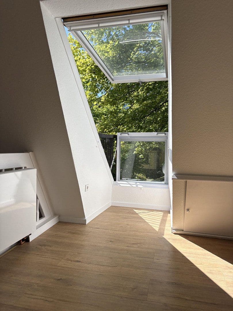 Predaj domu 282 m², pozemek 584 m², Edith-Stein-Straße 34, Wuppertal, Severné Porýnie - Westfálsko Predaj domu 282 m², pozemek 584 m², Edith-Stein-Straße 34, Wuppertal, Severné Porýnie - Westfálsko