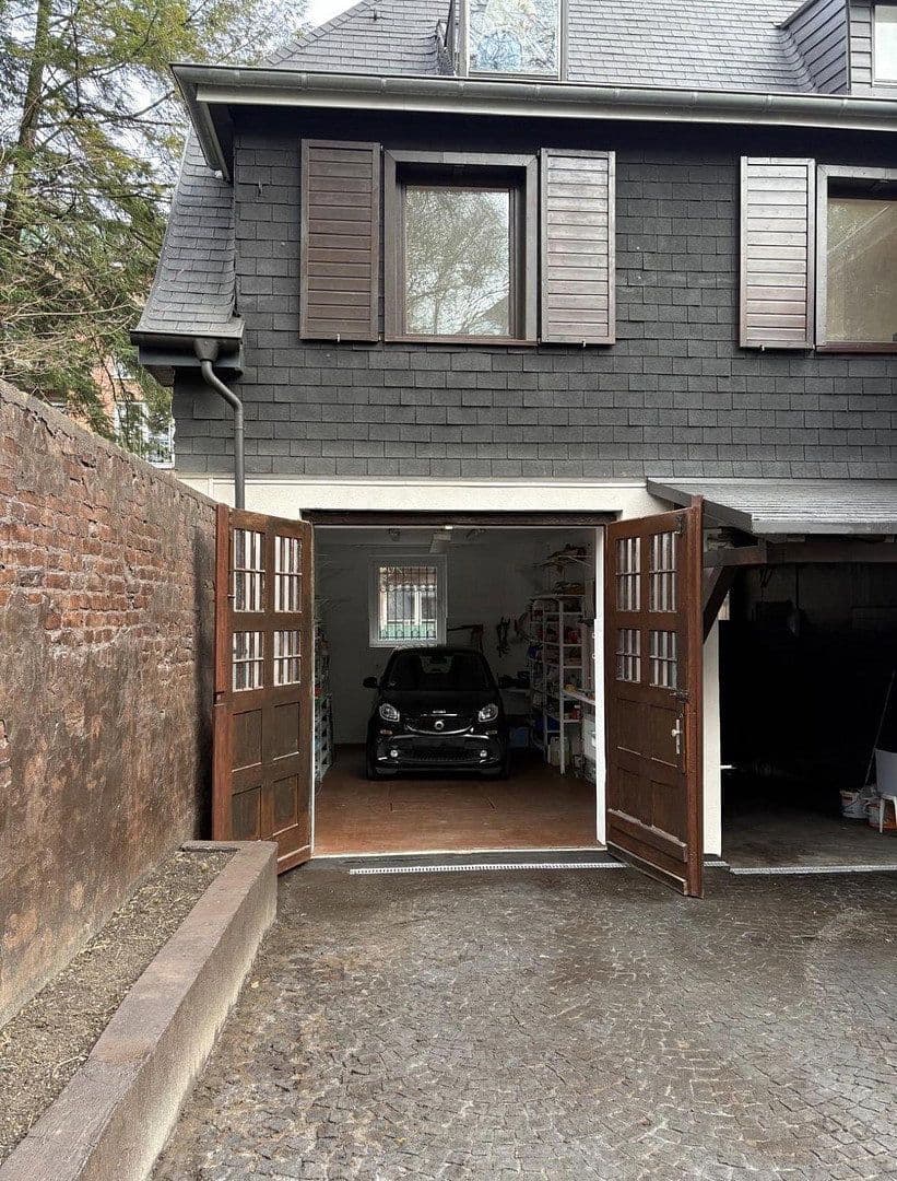 Predaj domu 282 m², pozemek 584 m², Edith-Stein-Straße 34, Wuppertal, Severné Porýnie - Westfálsko Predaj domu 282 m², pozemek 584 m², Edith-Stein-Straße 34, Wuppertal, Severné Porýnie - Westfálsko