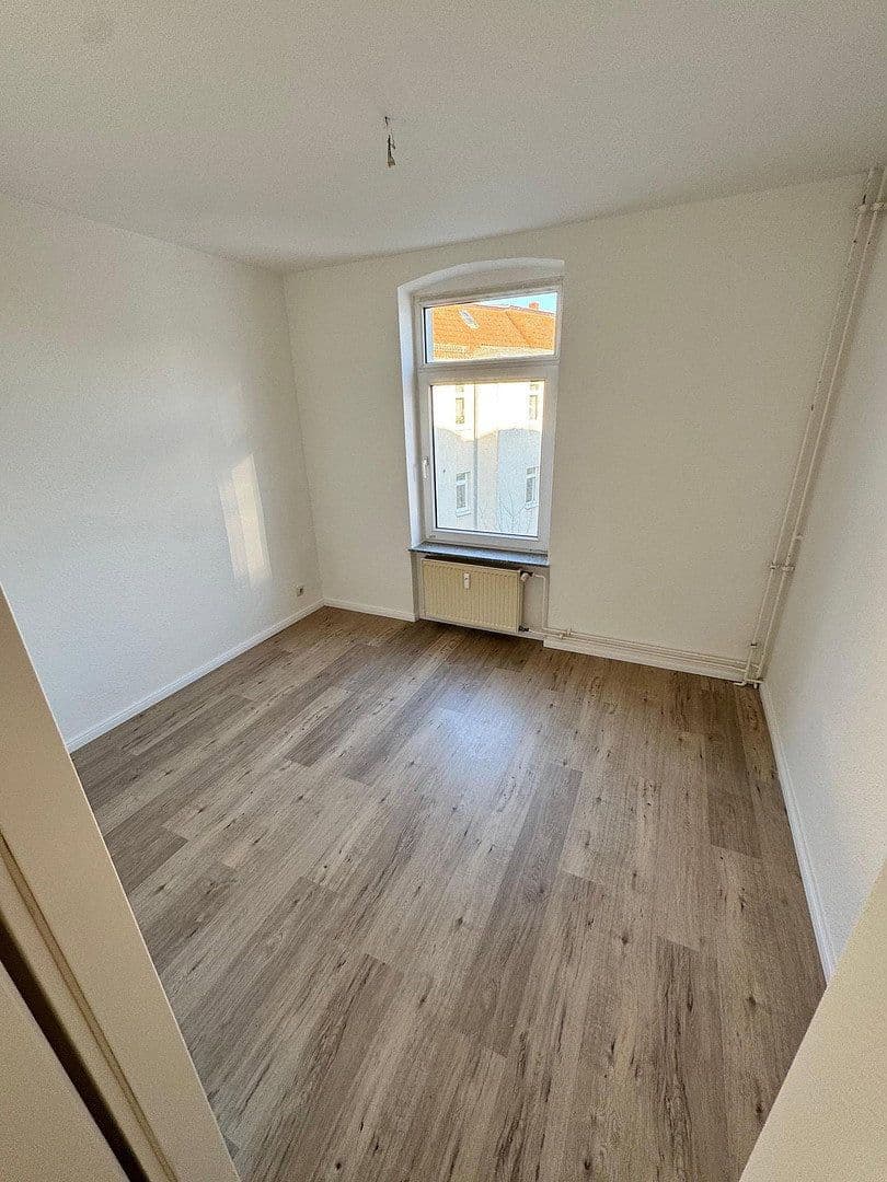Prenájom bytu 3-izbový 72 m², Fouquéstraße 8, Brandenburg an der Havel, Brandenbursko Prenájom bytu 3-izbový 72 m², Fouquéstraße 8, Brandenburg an der Havel, Brandenbursko