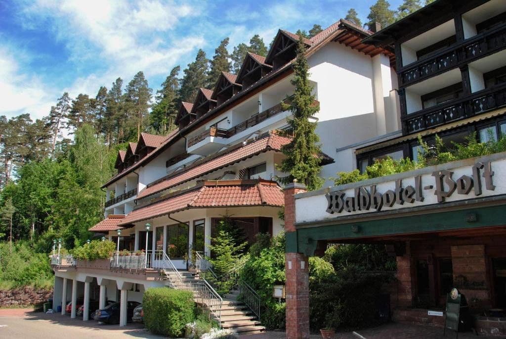 Prenájom bytu 1-izbový 30 m², Hölderlinstraße 1, Bad Liebenzell, Bádensko-Wurttembersko Prenájom bytu 1-izbový 30 m², Hölderlinstraße 1, Bad Liebenzell, Bádensko-Wurttembersko