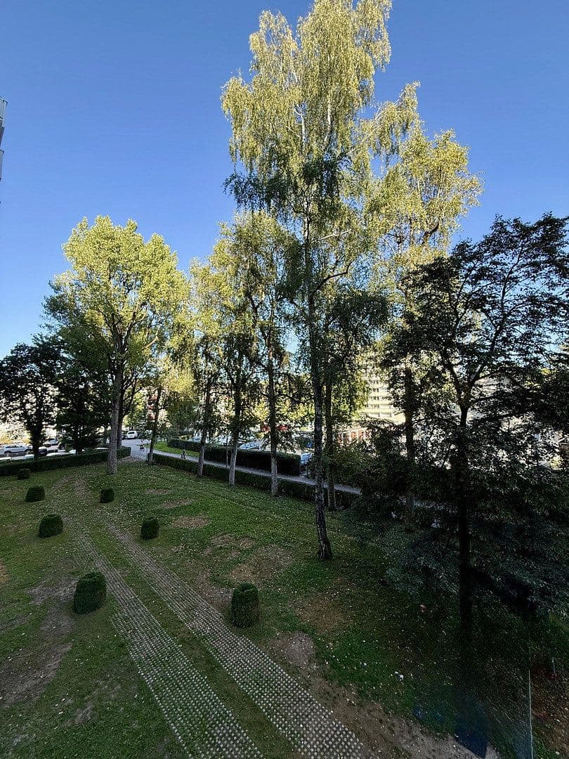 Predaj bytu 3-izbový 70 m², Engadiner Strasse 36, München, Bavorsko Predaj bytu 3-izbový 70 m², Engadiner Strasse 36, München, Bavorsko