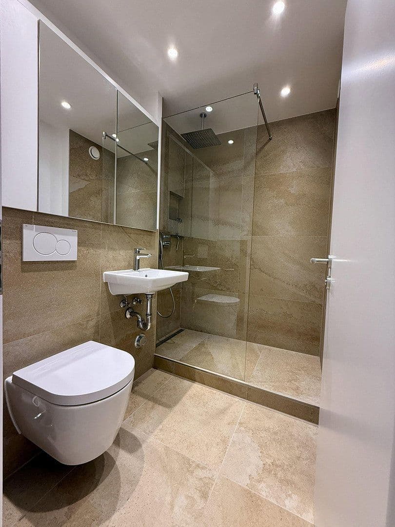 Predaj bytu 3-izbový 70 m², Engadiner Strasse 36, München, Bavorsko Predaj bytu 3-izbový 70 m², Engadiner Strasse 36, München, Bavorsko