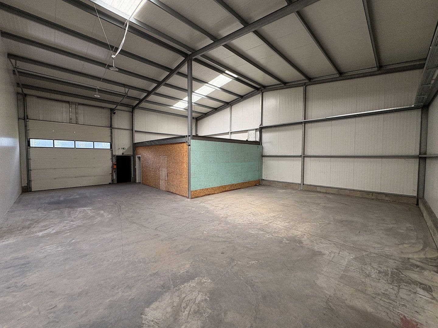 Prenájom nebytového priestoru 1.856 m², Nikolaus-Groß-Str. 17, Dortmund, Severné Porýnie - Westfálsko Prenájom nebytového priestoru 1.856 m², Nikolaus-Groß-Str. 17, Dortmund, Severné Porýnie - Westfálsko