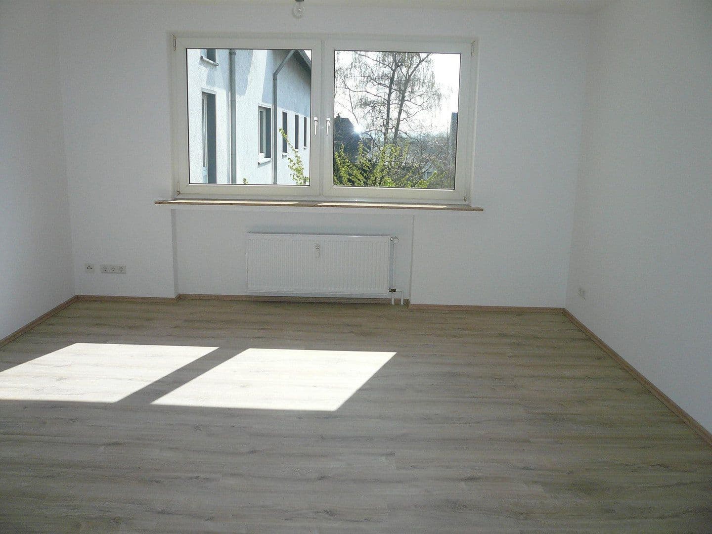 Prenájom bytu 1-izbový 40 m², Heiligenhaus, Severné Porýnie - Westfálsko Prenájom bytu 1-izbový 40 m², Heiligenhaus, Severné Porýnie - Westfálsko