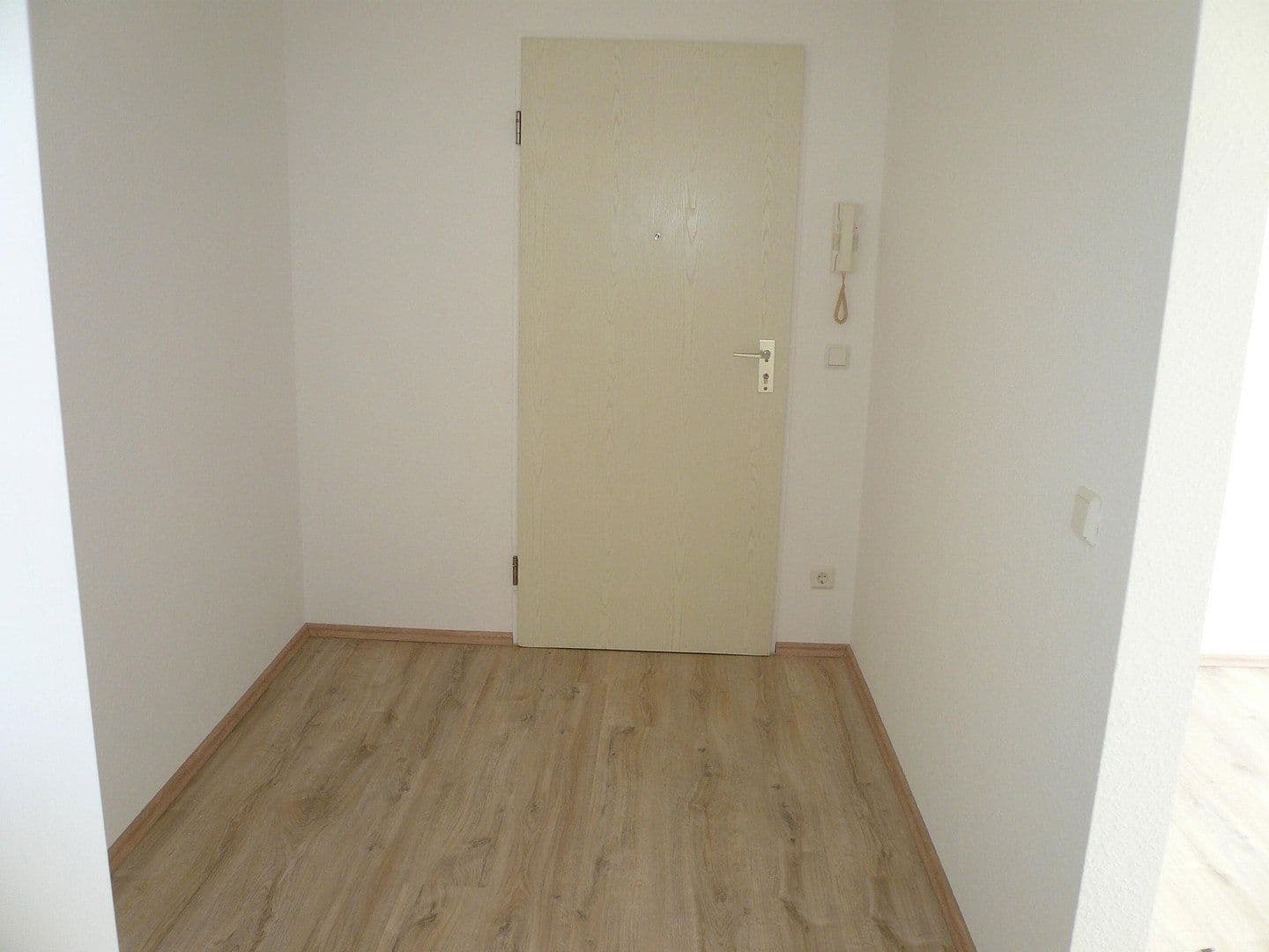 Prenájom bytu 1-izbový 40 m², Heiligenhaus, Severné Porýnie - Westfálsko Prenájom bytu 1-izbový 40 m², Heiligenhaus, Severné Porýnie - Westfálsko