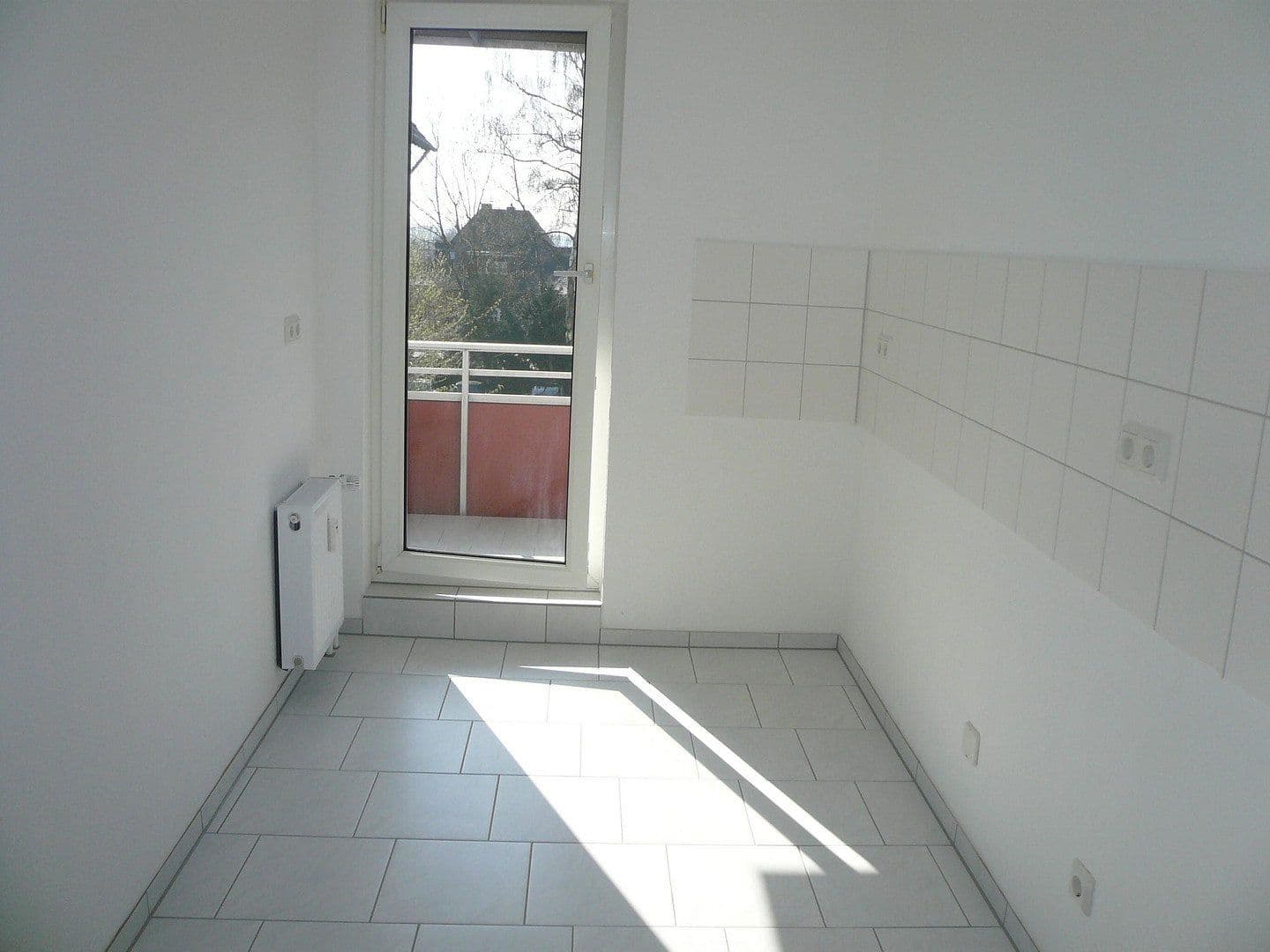 Prenájom bytu 1-izbový 40 m², Heiligenhaus, Severné Porýnie - Westfálsko Prenájom bytu 1-izbový 40 m², Heiligenhaus, Severné Porýnie - Westfálsko