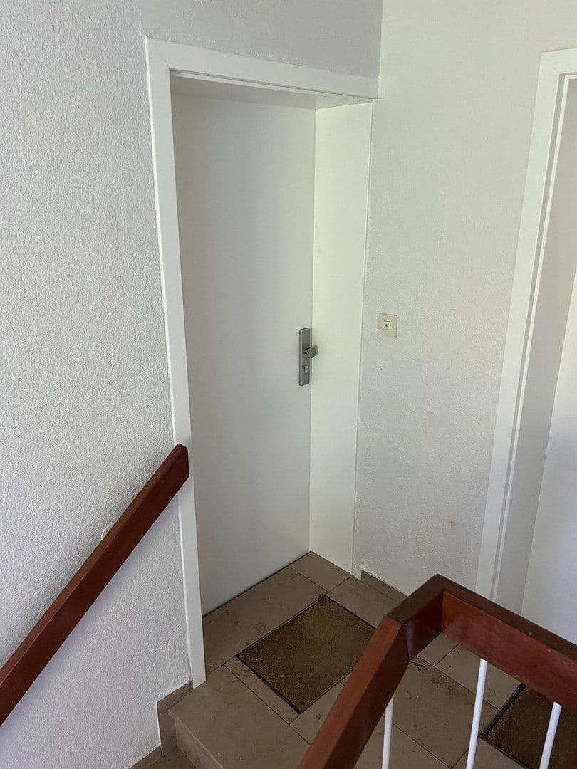 Prenájom bytu 2-izbový 63 m², München, Bavorsko Prenájom bytu 2-izbový 63 m², München, Bavorsko