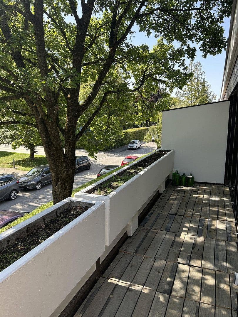 Prenájom bytu 2-izbový 63 m², München, Bavorsko Prenájom bytu 2-izbový 63 m², München, Bavorsko