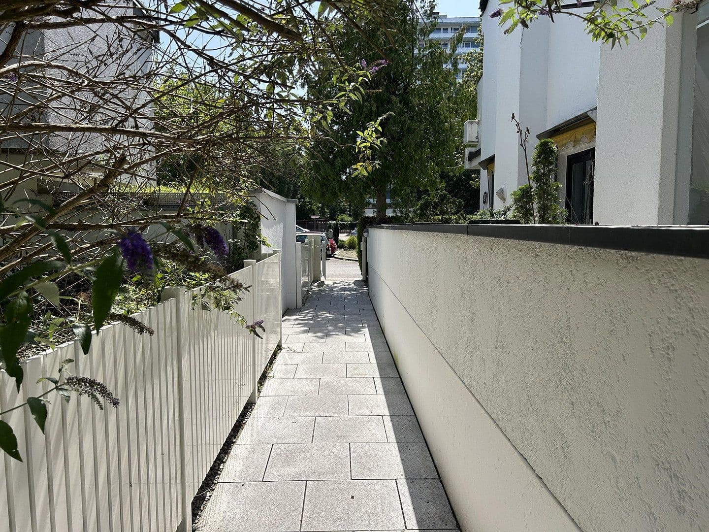 Prenájom bytu 2-izbový 63 m², München, Bavorsko Prenájom bytu 2-izbový 63 m², München, Bavorsko