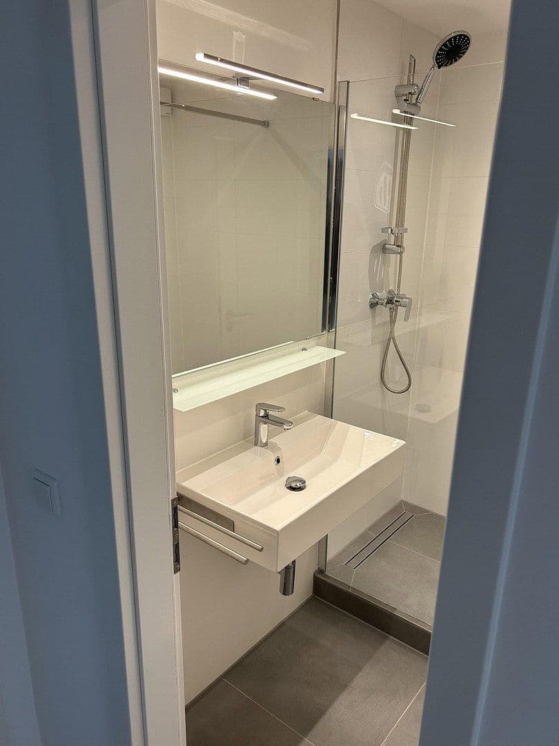 Prenájom bytu 2-izbový 63 m², München, Bavorsko Prenájom bytu 2-izbový 63 m², München, Bavorsko
