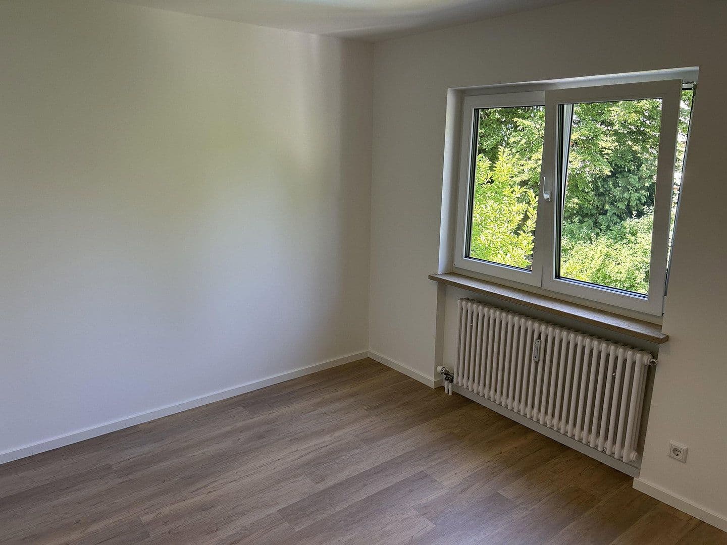 Prenájom bytu 2-izbový 63 m², München, Bavorsko Prenájom bytu 2-izbový 63 m², München, Bavorsko