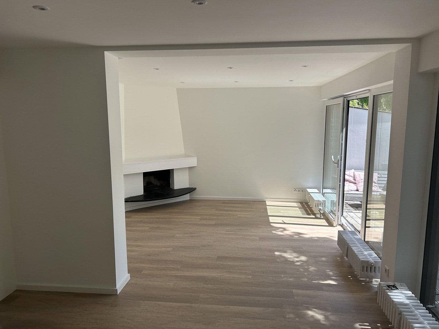 Prenájom bytu 2-izbový 63 m², München, Bavorsko Prenájom bytu 2-izbový 63 m², München, Bavorsko