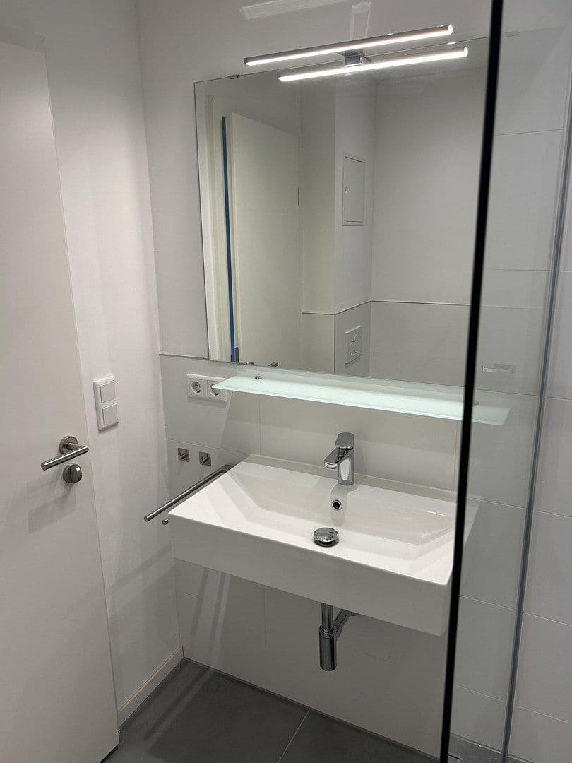 Prenájom bytu 2-izbový 63 m², München, Bavorsko Prenájom bytu 2-izbový 63 m², München, Bavorsko
