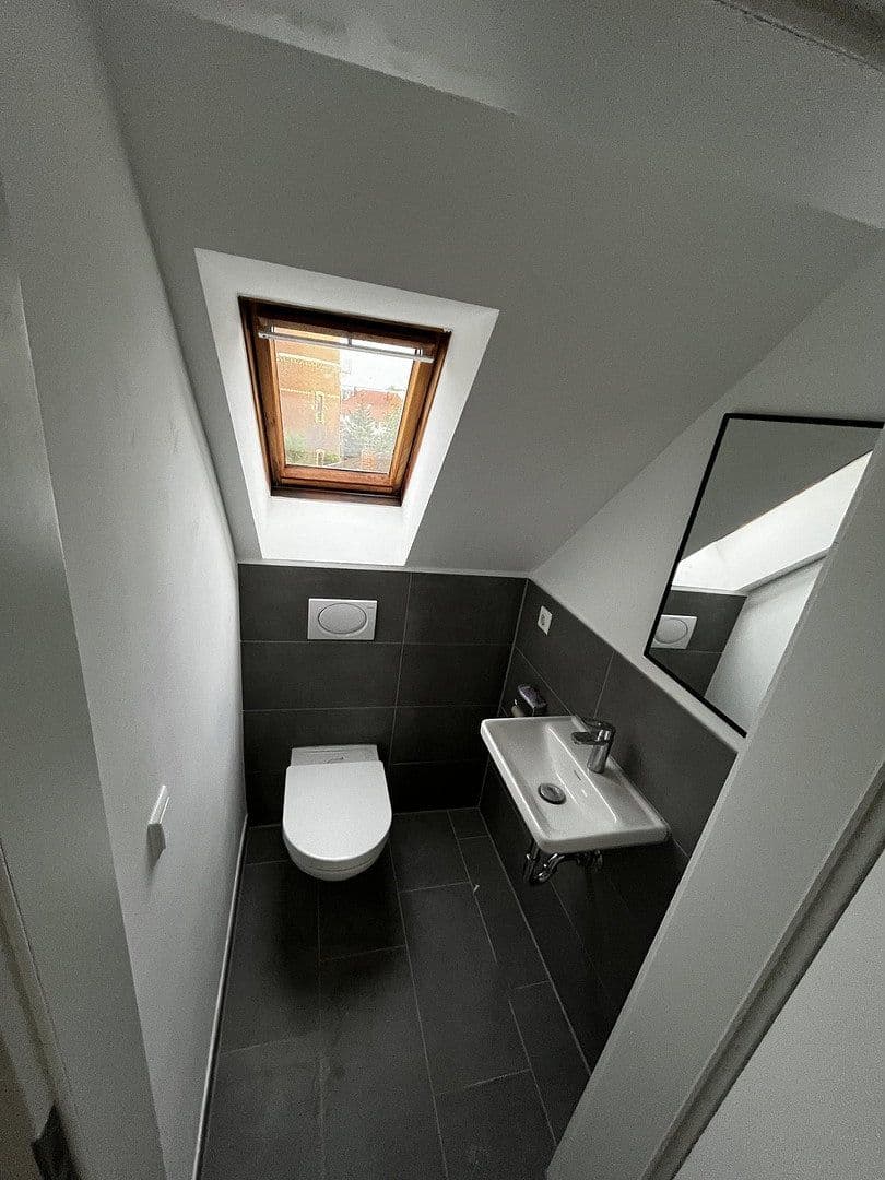 Prenájom bytu 2-izbový 75 m², Kurfürstenstraße 20, Schwetzingen, Bádensko-Wurttembersko Prenájom bytu 2-izbový 75 m², Kurfürstenstraße 20, Schwetzingen, Bádensko-Wurttembersko