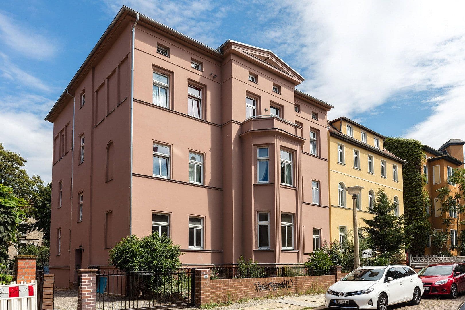 Prenájom bytu 6-izbový 188 m², Karl-Liebknecht-Str. 37, Halle, Sasko-Anhaltsko Prenájom bytu 6-izbový 188 m², Karl-Liebknecht-Str. 37, Halle, Sasko-Anhaltsko