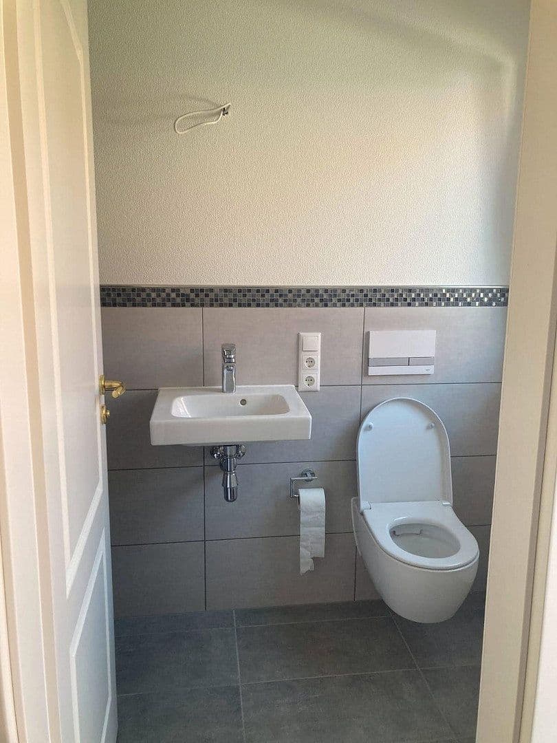 Prenájom domu 157 m², pozemek 400 m², Hurlacher str 28a, Langerringen, Bavorsko Prenájom domu 157 m², pozemek 400 m², Hurlacher str 28a, Langerringen, Bavorsko