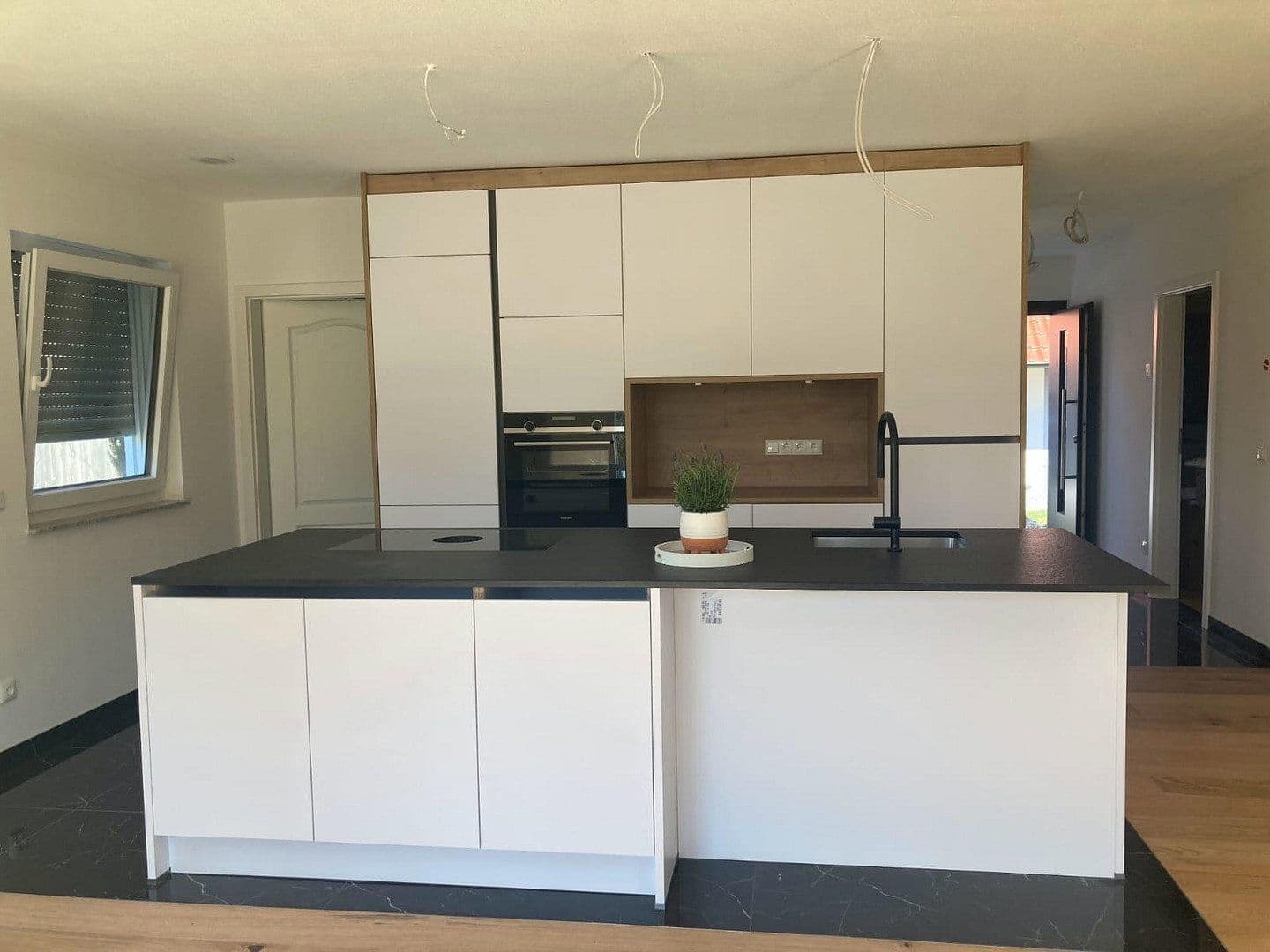 Prenájom domu 157 m², pozemek 400 m², Hurlacher str 28a, Langerringen, Bavorsko Prenájom domu 157 m², pozemek 400 m², Hurlacher str 28a, Langerringen, Bavorsko
