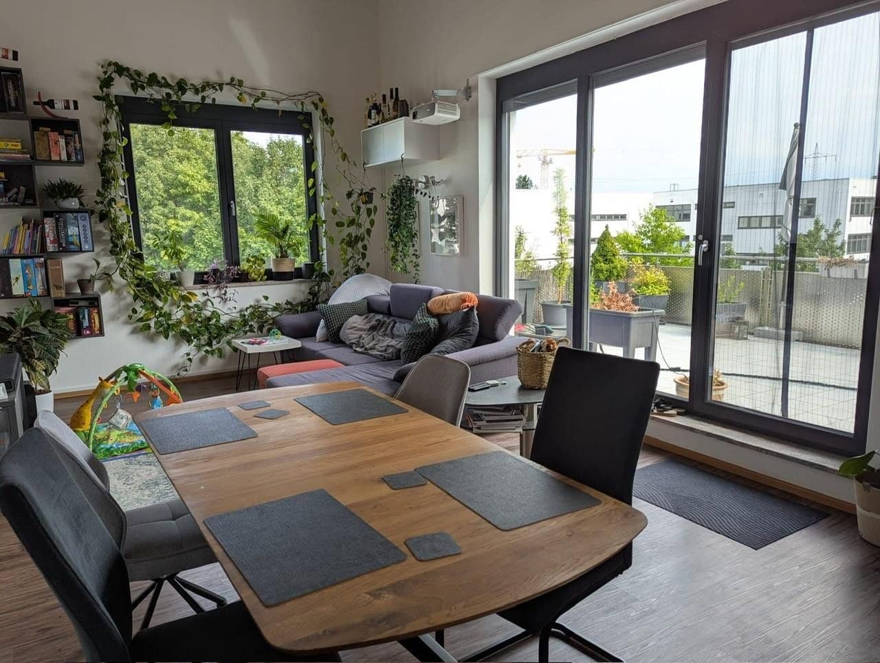 Prenájom bytu 4-izbový 121 m², Bgm-Seidl-Str.9, Wolfratshausen, Bavorsko Prenájom bytu 4-izbový 121 m², Bgm-Seidl-Str.9, Wolfratshausen, Bavorsko