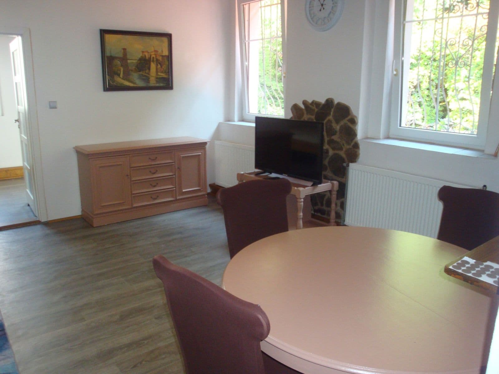 Prenájom bytu 2-izbový 70 m², Revoluční, Loket, Karlovarský kraj Prenájom bytu 2-izbový 70 m², Revoluční, Loket, Karlovarský kraj