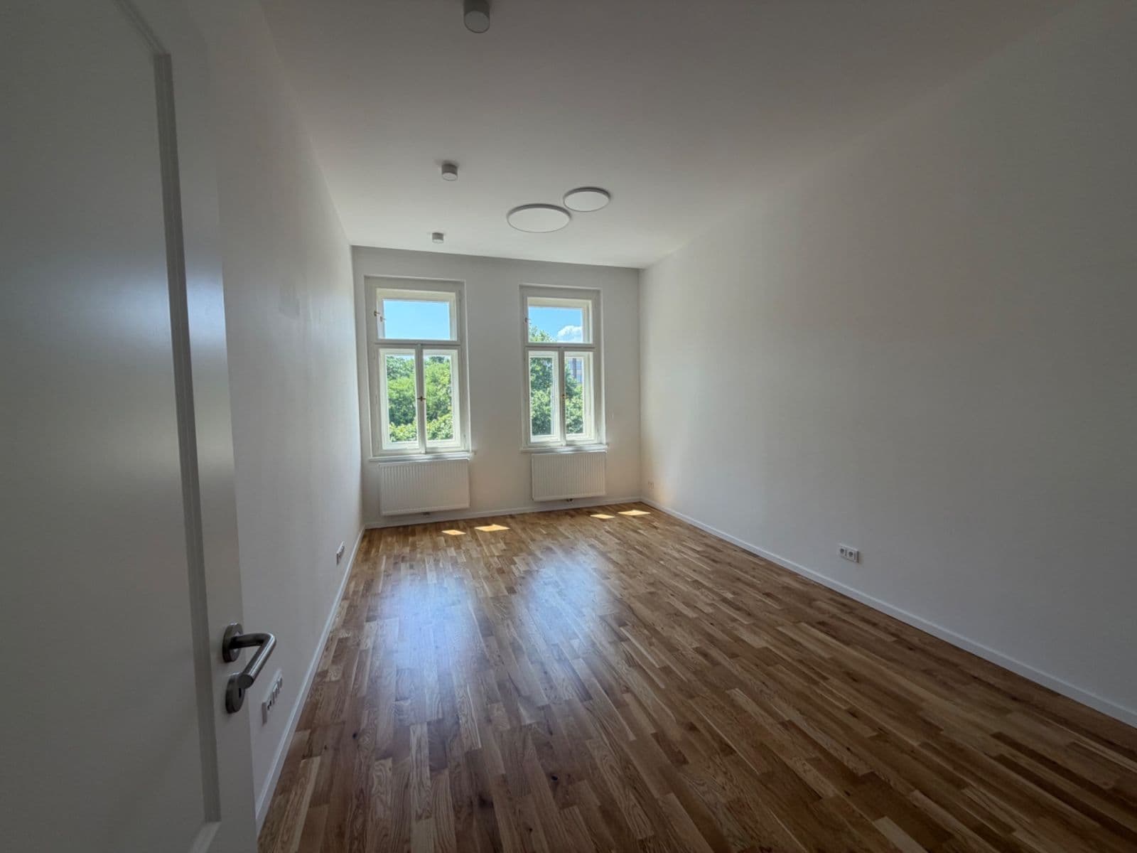 Prenájom bytu 3-izbový 78 m², Seifertova, Praha, Praha Prenájom bytu 3-izbový 78 m², Seifertova, Praha, Praha