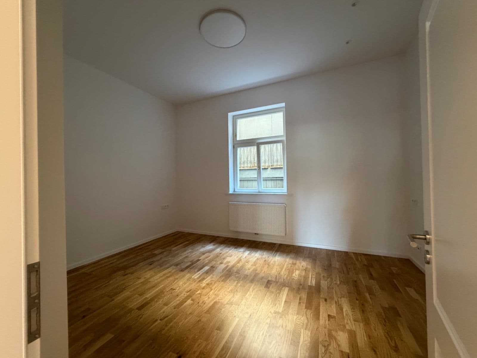 Prenájom bytu 3-izbový 78 m², Seifertova, Praha, Praha Prenájom bytu 3-izbový 78 m², Seifertova, Praha, Praha