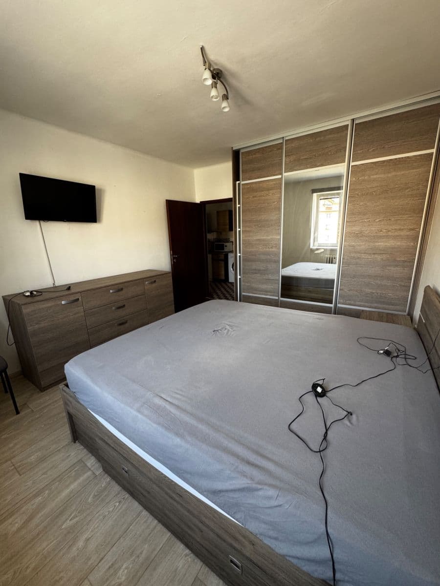 Prenájom bytu 3-izbový 70 m², Lexova, Pardubice, Pardubický kraj Prenájom bytu 3-izbový 70 m², Lexova, Pardubice, Pardubický kraj