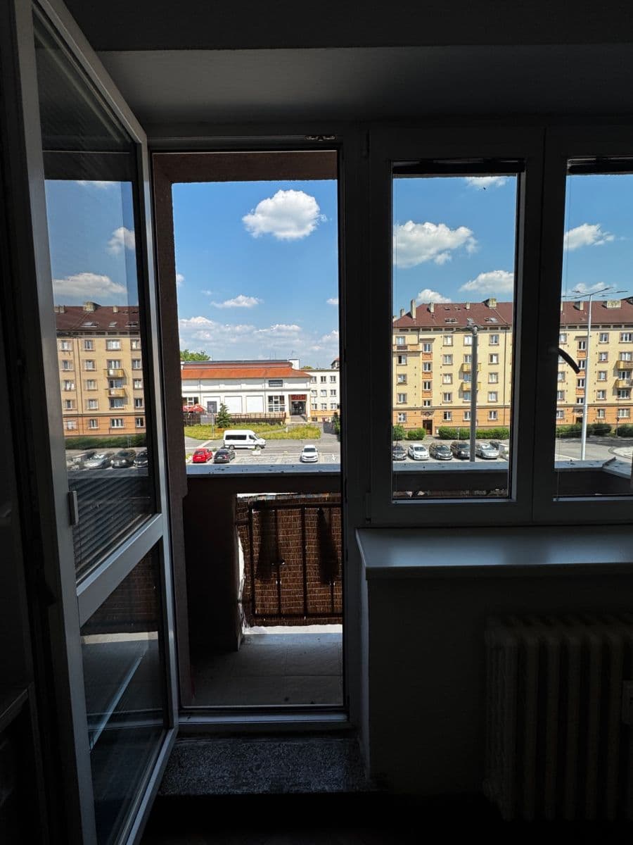 Prenájom bytu 3-izbový 70 m², Lexova, Pardubice, Pardubický kraj Prenájom bytu 3-izbový 70 m², Lexova, Pardubice, Pardubický kraj