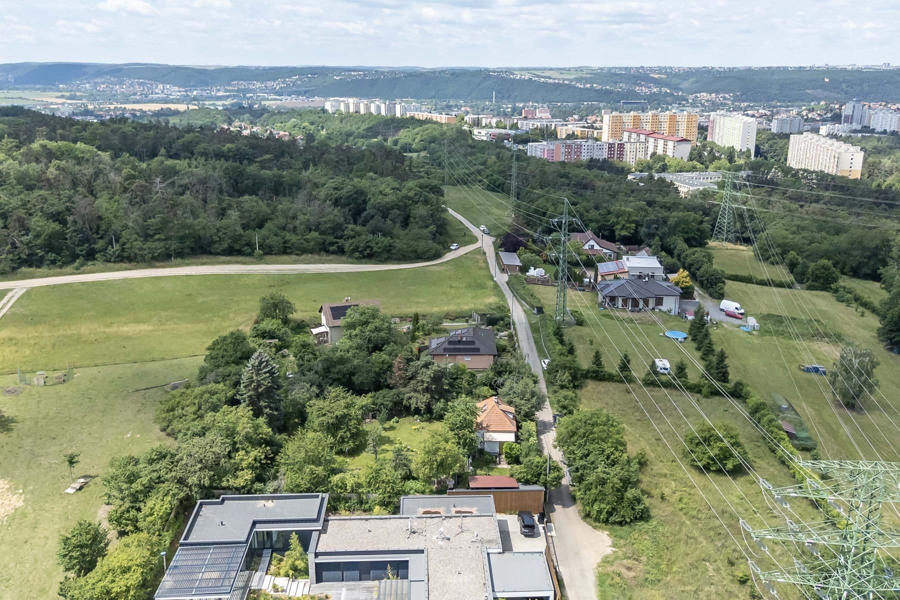 Predaj pozemku 890 m², Do Lipin, Praha, Praha Predaj pozemku 890 m², Do Lipin, Praha, Praha