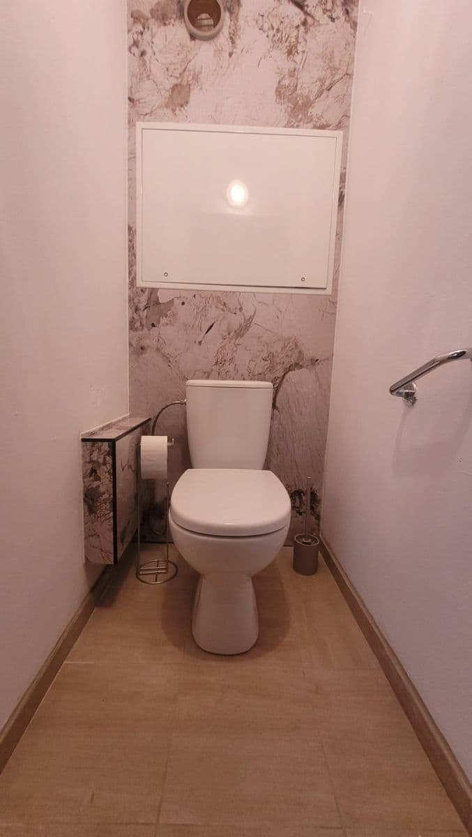 Prenájom bytu 3-izbový 78 m², Hodonínská, Plzeň, Plzeňský kraj Prenájom bytu 3-izbový 78 m², Hodonínská, Plzeň, Plzeňský kraj