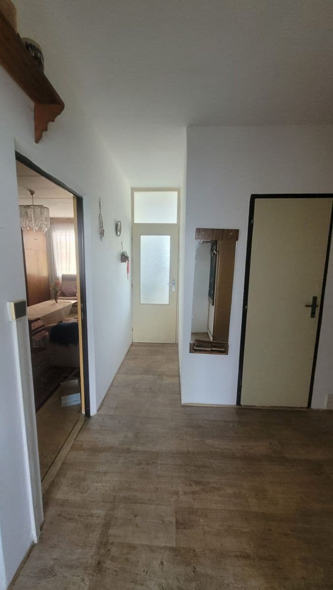 Prenájom bytu 3-izbový 78 m², Hodonínská, Plzeň, Plzeňský kraj Prenájom bytu 3-izbový 78 m², Hodonínská, Plzeň, Plzeňský kraj