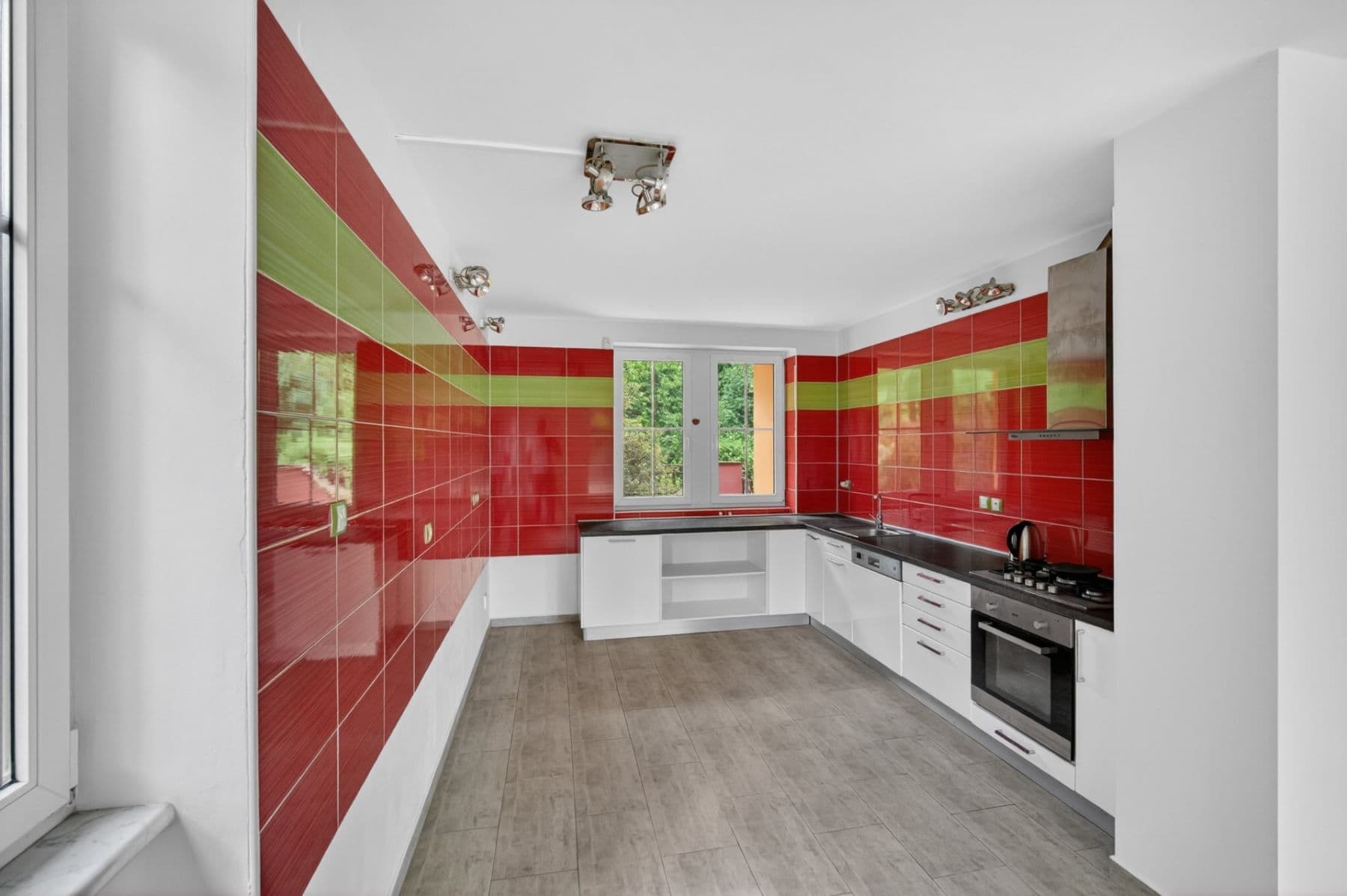 Predaj domu 520 m², pozemek 864 m², Mánesova, Dubí, Ústecký kraj Predaj domu 520 m², pozemek 864 m², Mánesova, Dubí, Ústecký kraj