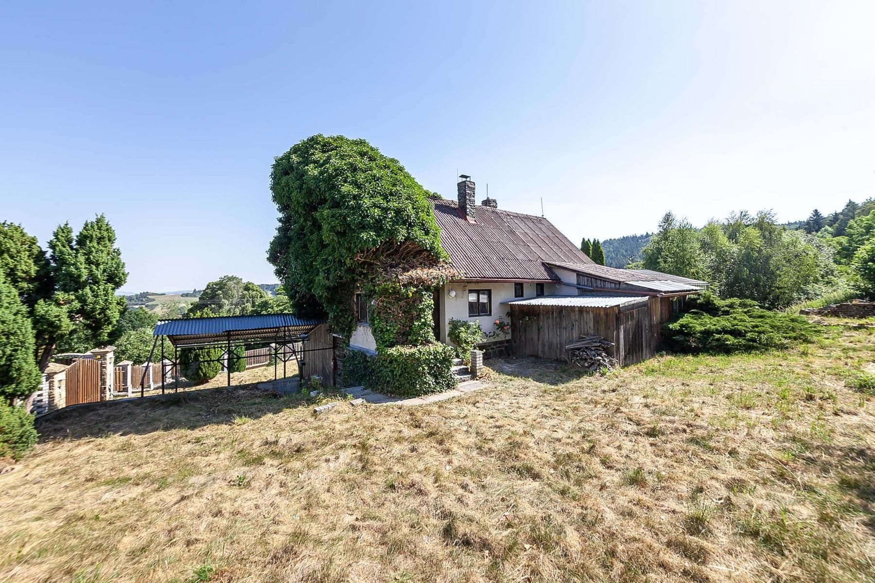 Predaj rekreačného objektu 140 m², pozemek 1.909 m², Javor, Plzeňský kraj Predaj rekreačného objektu 140 m², pozemek 1.909 m², Javor, Plzeňský kraj